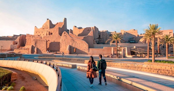 TOUR TRUNG ĐÔNG ĐỘC LẠ 2026 KHÁM PHÁ Ả RẬP XÊ ÚT HUYỀN BÍ VÀ NHỮNG THÁNH ĐỊA THIÊNG LIÊNG CỦA NGƯỜI HỒI GIÁO TOUR 9 NGÀY 8 ĐÊM NHẬN KHÁCH TỪ HÀ NỘI SÀI GÒN 