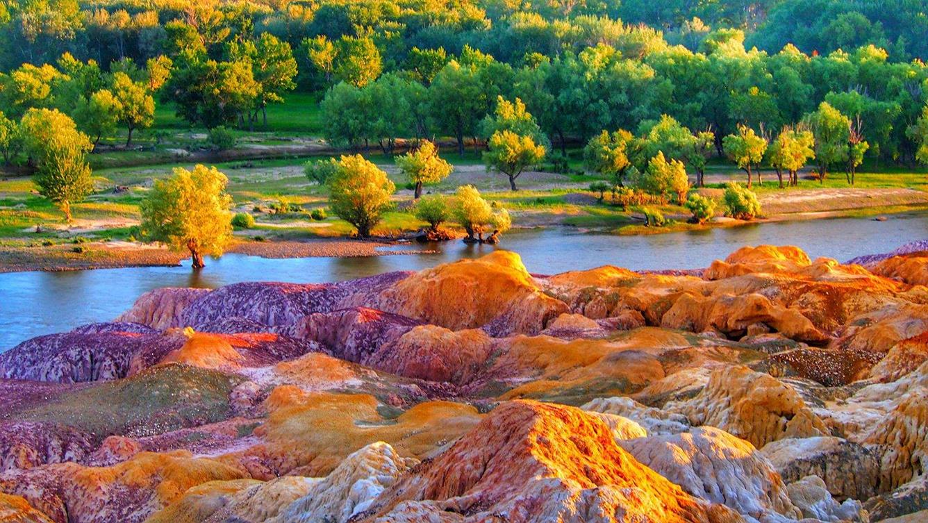 TOUR DU LỊCH TÂN CƯƠNG GIÁ RẺ - URUMQI-VỊNH NGŨ SĂC-HỒ KANAS-LÀNG HÒA MỘC-HỒ THIÊN TRÌ