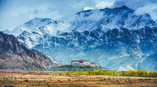 HÀNH TRÌNH LADAKH CẢM XÚC NHẤT 2026 DIỆN KIẾN ĐỨC ĐẠT LAI LẠT MA 14 TOUR 8 NGÀY 7 ĐÊM TÌM VỀ VÙNG ĐẤT CỦA NHỮNG TU VIỆN LINH THIÊNG KHỞI HÀNH TỪ HÀ NỘI TP HỒ CHÍ MINH  