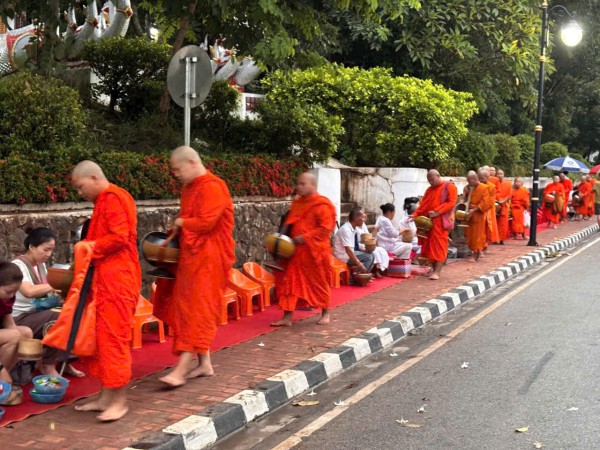 TOUR BẮC LÀO 2027 5N4Đ HÀNH TRÌNH DI SẢN HUYỀN BÍ VIENTIANE VANG VIENG MƠ MỘNG LUANG PRABANG CỔ KÍNH NHẬN KHÁCH LẺ TỪ HÀ NỘI & TP HCM   
