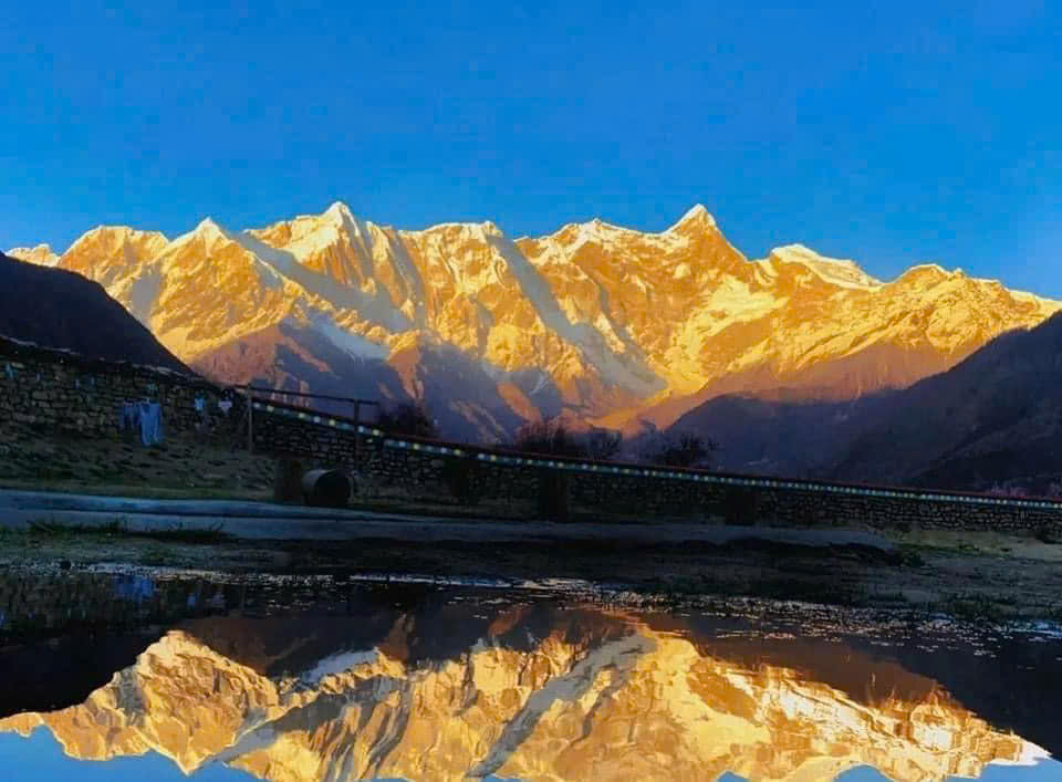 TOUR TÂY TẠNG 9 NGÀY 8 ĐÊM TRẢI NGHIỆM CÓ MỘT KHÔNG HAI CHECK IN EVEREST CÓ EBC KHỞI HÀNH TỪ HÀ NỘI SÀI GÒN