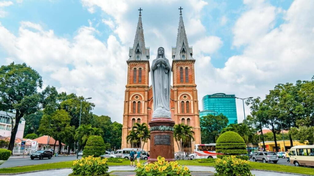 TOUR DU LỊCH SÀI GÒN (CITY TOUR) 1/2 NGÀY (HALFDAY) DÀNH CHO KHÁCH VIỆT NAM VÀ KHÁCH NƯỚC NGOÀI KHỞI HÀNH HÀNG NGÀY LÚC 8H SÁNG HOẶC 13H30