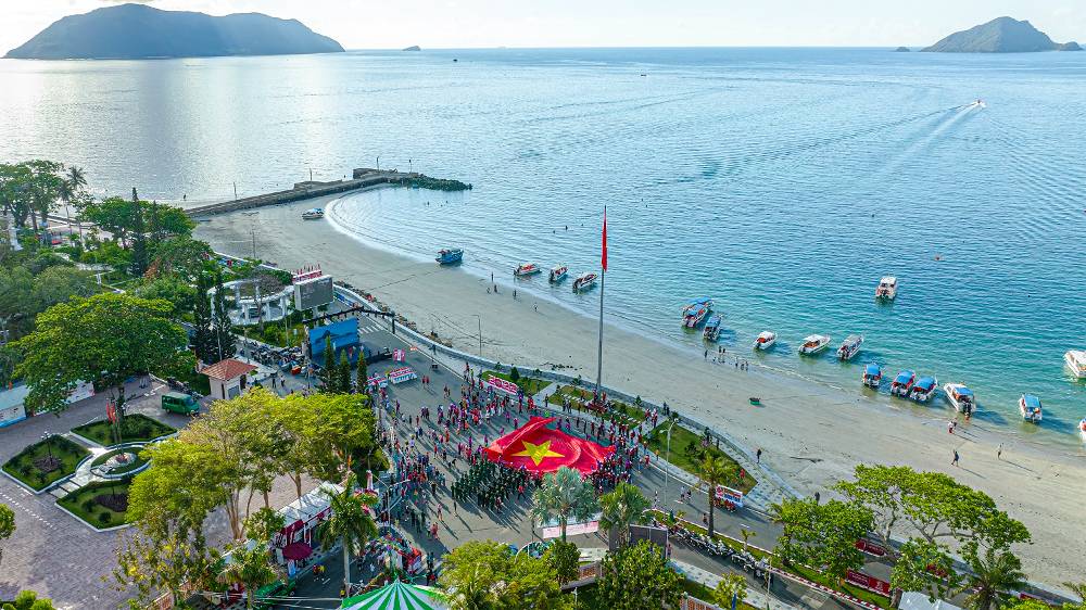 TOUR HÀ NỘI - CÔN ĐẢO - CẦN THƠ- SÓC TRĂNG- HÀNH TRÌNH ĐỘC ĐÁO TỪ MIỆT VƯỜN SÔNG NƯỚC  MIỀN TÂY TỚI BIỂN ĐẢO TRONG XANH BẬC NHẤT  