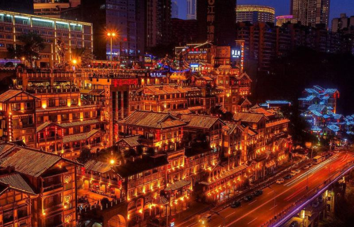TOUR HÀ NỘI – TRÙNG KHÁNH GIÁ RẺ 4N3Đ KHÁM PHÁ THÀNH PHỐ MA TRẬN – HANG ĐÁ ĐẠI TÚC – HỒNG NHAI ĐỘNG – GA TÀU LÍ TỬ BÁ –  QUÁN LẨU LỚN NHẤT THẾ GIỚI