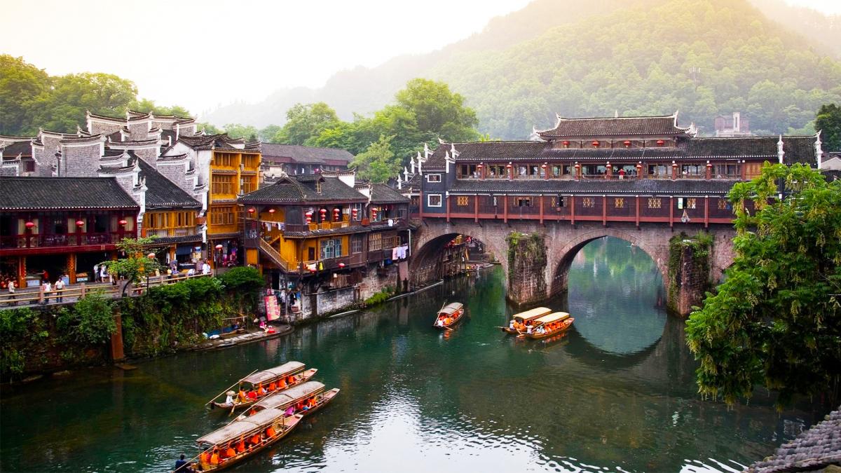 HÀ NỘI – NAM NINH-TRƯƠNG GIA GIỚI - PHƯỢNG HOÀNG CỔ TRẤN – TRẤN PHÙ DUNG