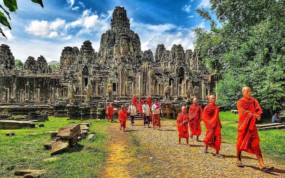 DU LỊCH CAMPUCHIA (CAMBODIA) CÓ AN TOÀN KHÔNG (SUMMIT TRAVEL) TOUR HÀ NỘI (TP HỒ CHÍ MINH) SIEMREAP – PHNOMPENH KHÁM PHÁ VƯƠNG QUỐC CHÙA THÁP 4 NGÀY 3 ĐÊM DỄ DÀNG AN TÂM 