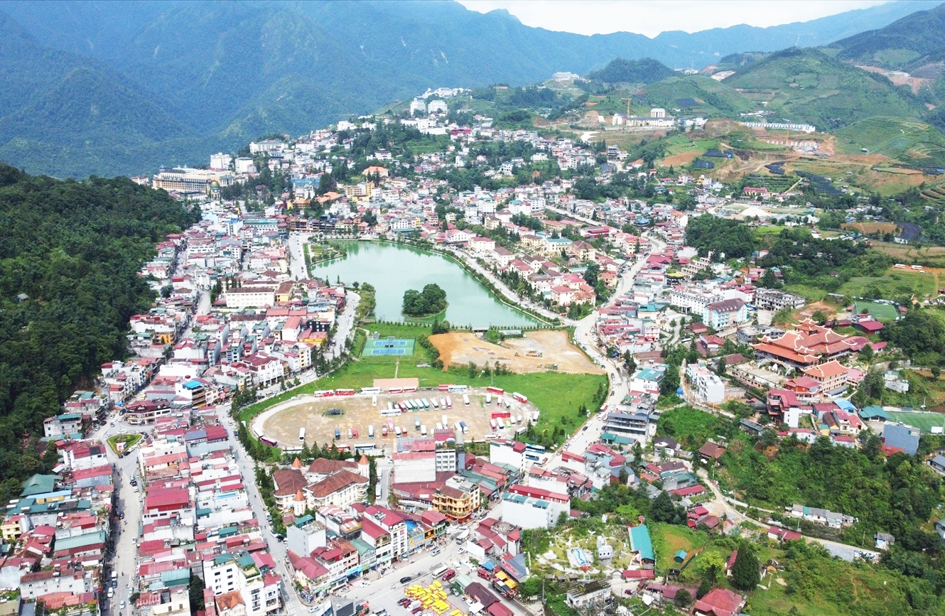 TOUR HÀ NỘI - SAPA- BẢN CÁT CÁT- CÁP TREO FANSIPAN - VỀ THÀNH PHỐ MỜ SƯƠNG CHECK IN NHỮNG KHUNG CẢNH NÊN THƠ 