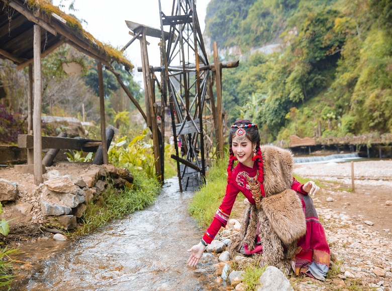 TOUR HÀ NỘI - SAPA- BẢN CÁT CÁT- CÁP TREO FANSIPAN - VỀ THÀNH PHỐ MỜ SƯƠNG CHECK IN NHỮNG KHUNG CẢNH NÊN THƠ 