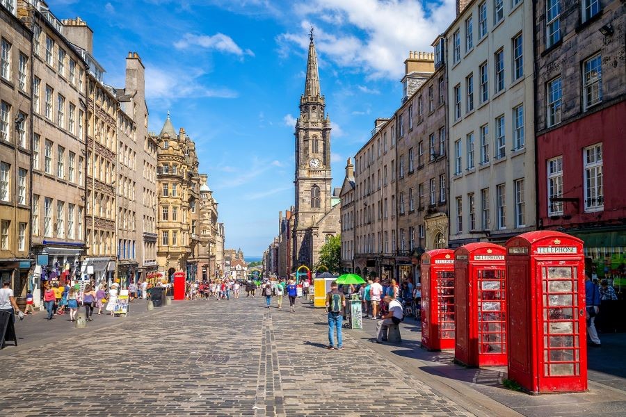 TOUR DU LỊCH ĐỘC ĐÁO HÀ NỘI- ANH – XỨ WALES – IRELAND HÀNH TRÌNH XỨ SỞ CỔ TÍCH CHÂU ÂU  