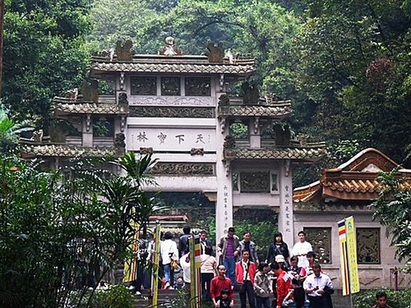 TOUR HÀNH HƯƠNG CHỐN TỔ THIỀN TÔNG 2026 TỪ HÀ NỘI TP HỒ CHÍ MINH QUẢNG CHÂU – CHÙA CỦA LỤC TỔ HUỆ NĂNG 5 NGÀY 4 ĐÊM GIẢM GIÁ CHO TĂNG NI PHẬT TỬ 