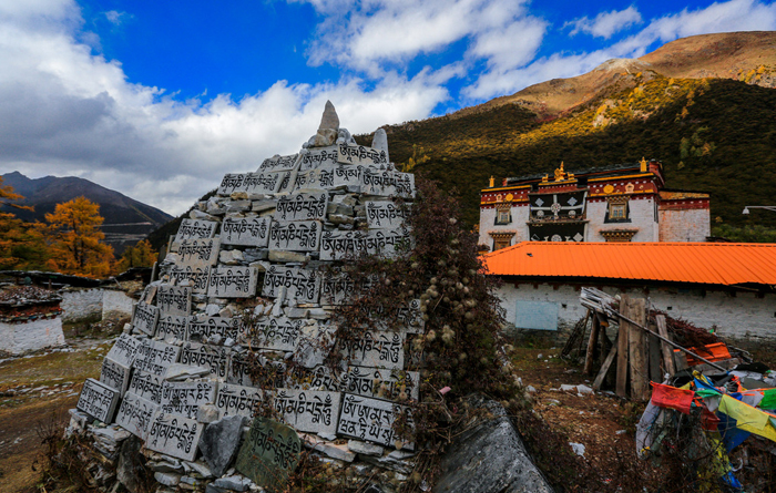TOUR ĐẠO THÀNH Á ĐINH  TỪ HÀ NỘI SÀI GÒN  - CHỐN BỒNG LAI TIÊN CẢNH CỦA NGƯỜI TẠNG