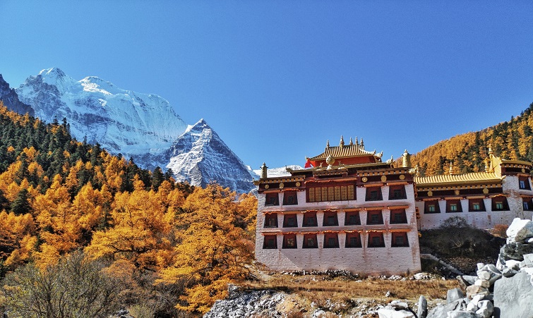 TOUR ĐẠO THÀNH - Á ĐINH - NHÃ GIANG - ĐAN BA - KHANG ĐỊNH 8 NGÀY 7 ĐÊM BƯỚC QUA CỬA NGÕ NHÂN GIAN TÌM VỀ CHÂN TRỜI ĐÃ MẤT TRẢI NGHIỆM ĐỘC ĐÁO NGỦ TẠI KHU THẮNG CẢNH Á ĐINH TOUR CHẤT LƯỢNG CAO BAY 3U TỪ HÀ NỘI TP HỒ CHÍ MINH 