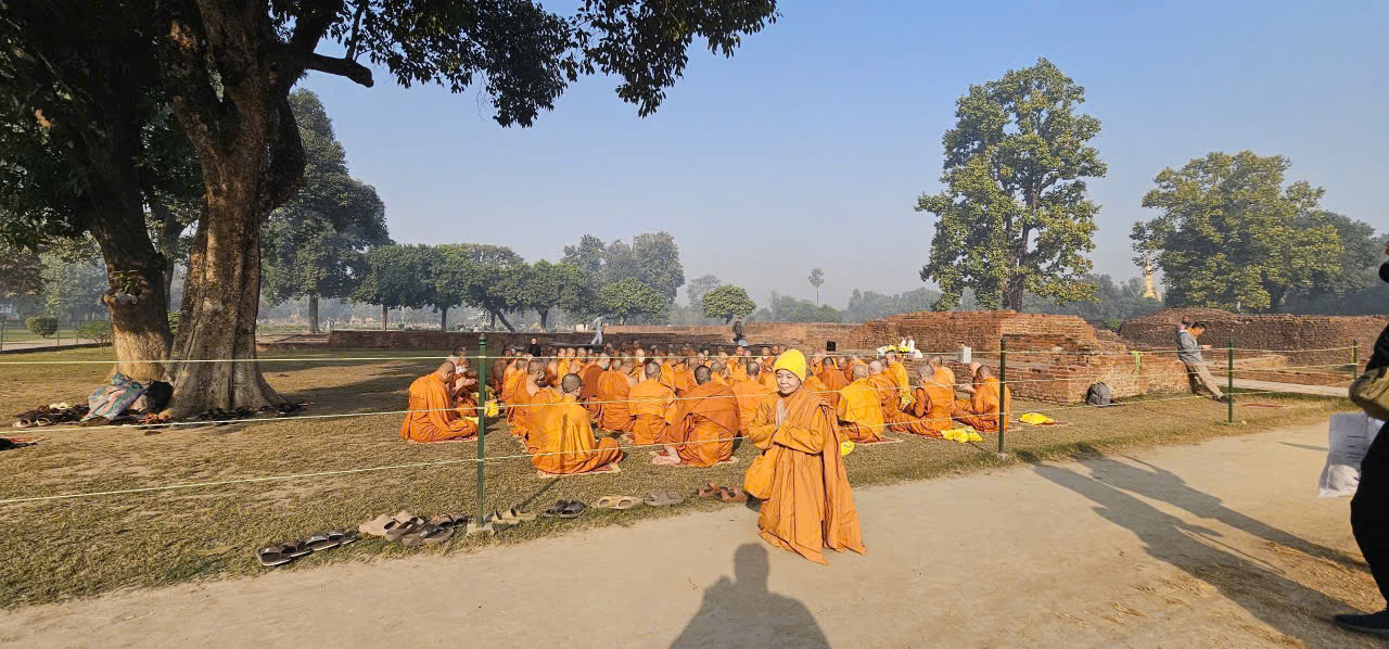 HÀNH HƯƠNG TỨ ĐỘNG TÂM ẤN ĐỘ NEPAL LỄ 30.4 ĐƯỜNG VỀ XỨ PHẬT KHÔNG XA ĐOÀN GỒM THẦY CHÙA CÙNG CÁC TĂNG NI PHẬT TỬ TỪ NHIỀU VÙNG MIỀN ĐẤT NƯỚC TOUR 7 NGÀY 7 ĐÊM KHỞI HÀNH NGÀY  28.4 TỪ 2 ĐẦU HÀ NỘI VÀ TP HCM 