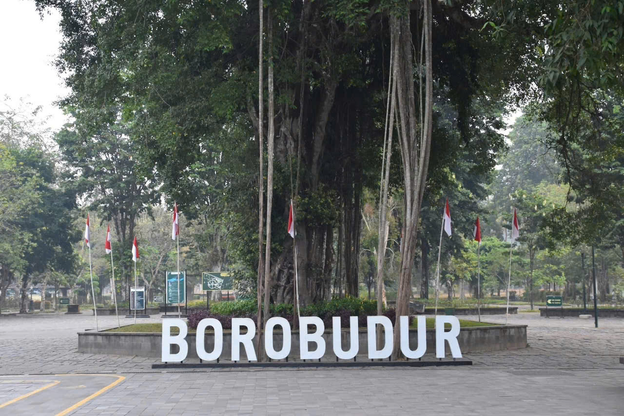TOUR DU LỊCH TÂM LINH ĐẶC BIỆT BOROBUDUR HUYỀN BÍ KHÁM PHÁ QUẦN THỂ NHỮNG NGÔI ĐỀN LINH THIÊNG KỲ QUAN PHẬT GIÁO TRONG LÒNG ĐẤT NƯỚC HỒI GIÁO INDONESIA  