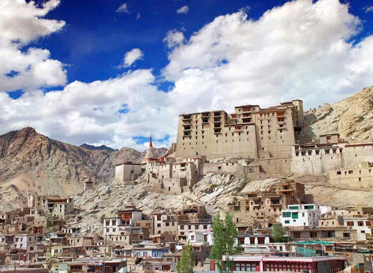 TUYẾN HÀNH HƯƠNG ĐỘC LẠ ĐẲNG CẤP SUMMIT TRAVEL 2026 MÙA XUÂN TRÊN NHỮNG KỲ QUAN PHẬT GIÁO BOROBUDUR - KOMODO TOUR 6N5Đ,5N4Đ XUÂN TRÊN ĐỈNH LADAKH TOUR 8N7Đ, MYANMAR 4N3Đ KHỞI HÀNH TỪ HÀ NỘI TP HCM 