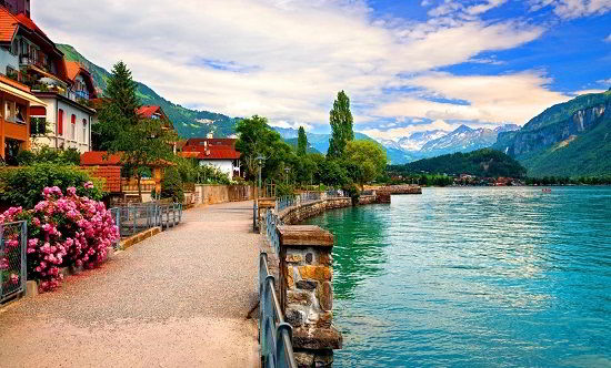 TOUR DU LỊCH 4 NƯỚC TÂY ÂU SANG CHẢNH LÃNG MẠN  PHÁP-THỤY SỸ-Ý 8 NGÀY 7 ĐÊM KHỞI HÀNH TỪ HÀ NỘI TP HỒ CHÍ MINH 