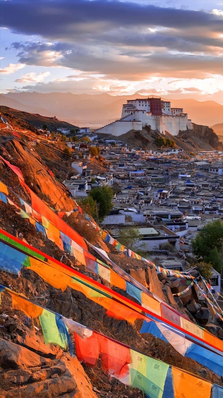 TOUR TÂY TẠNG 9 NGÀY 8 ĐÊM TRẢI NGHIỆM CÓ MỘT KHÔNG HAI CHECK IN EVEREST CÓ EBC KHỞI HÀNH TỪ HÀ NỘI SÀI GÒN