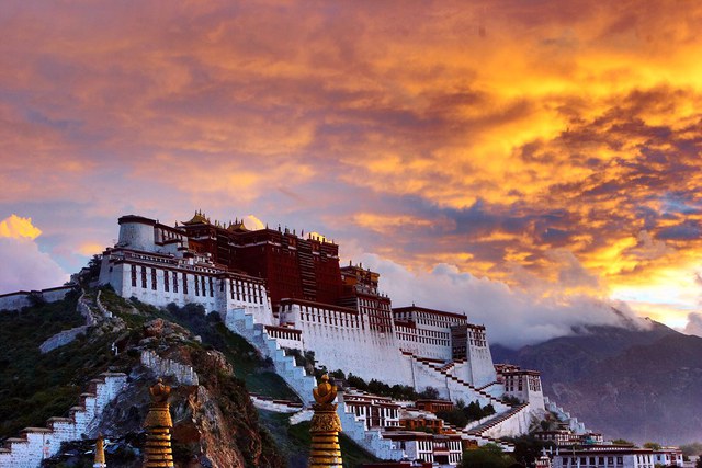 TOUR TÂY TẠNG 9 NGÀY 8 ĐÊM TRẢI NGHIỆM CÓ MỘT KHÔNG HAI CHECK IN EVEREST CÓ EBC KHỞI HÀNH TỪ HÀ NỘI SÀI GÒN