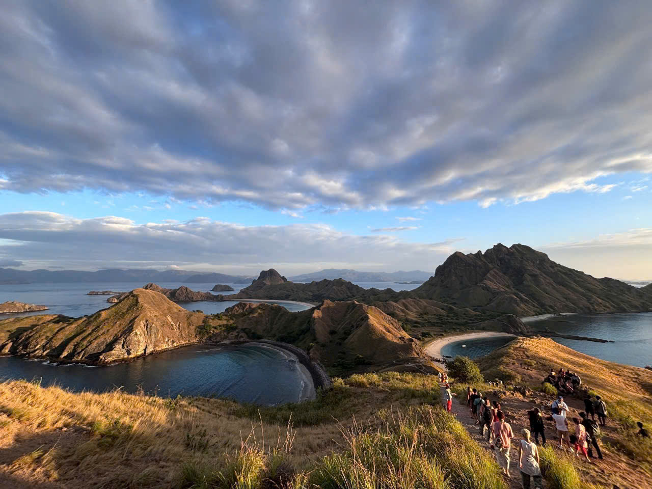 TOUR KHÁM PHÁ BROMO BALI 2026 THIÊN ĐƯỜNG BÌNH MINH CỦA INDONESIA 5 NGÀY 4 ĐÊM KHỞI HÀNH TỪ HÀ NỘI VÀ TP HỒ CHÍ MINH GIÁ RẺ –HÀNH TRÌNH ĐÁNH THỨC NÚI LỬA BROMO