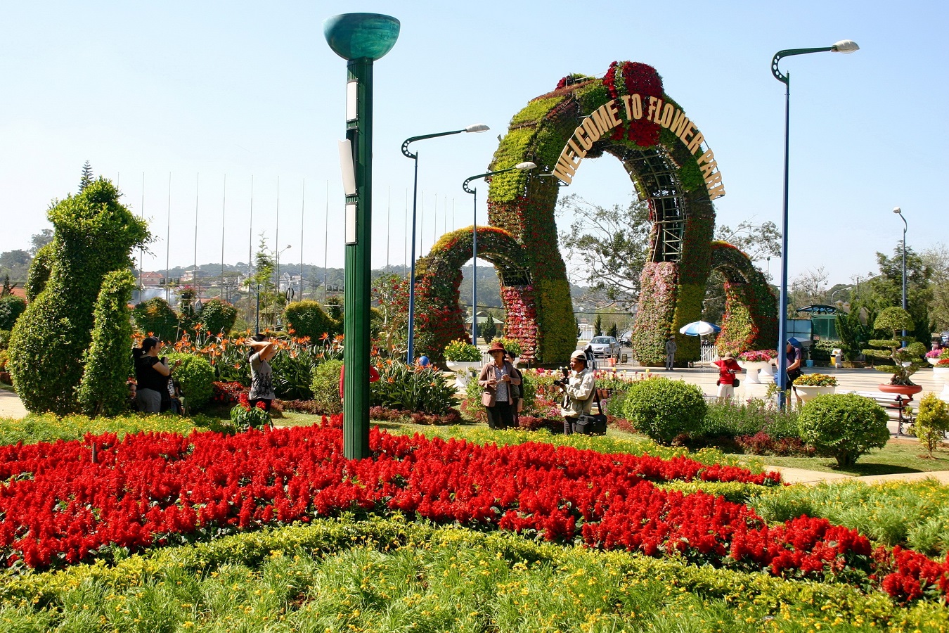 TOUR DU LỊCH ĐẶC BIỆT NỐI DÀI NHỮNG CUNG BẬC CẢM XÚC TỪ VÙNG CAO NGUYÊN LỘNG GIÓ NGÀN HOA VỀ VỚI BIỂN XANH CÁT TRẮNG KHỞI HÀNH TỪ HÀ NỘI TP HCM – ĐÀ LẠT – NHA TRANG 5 NGÀY 4 ĐÊM 