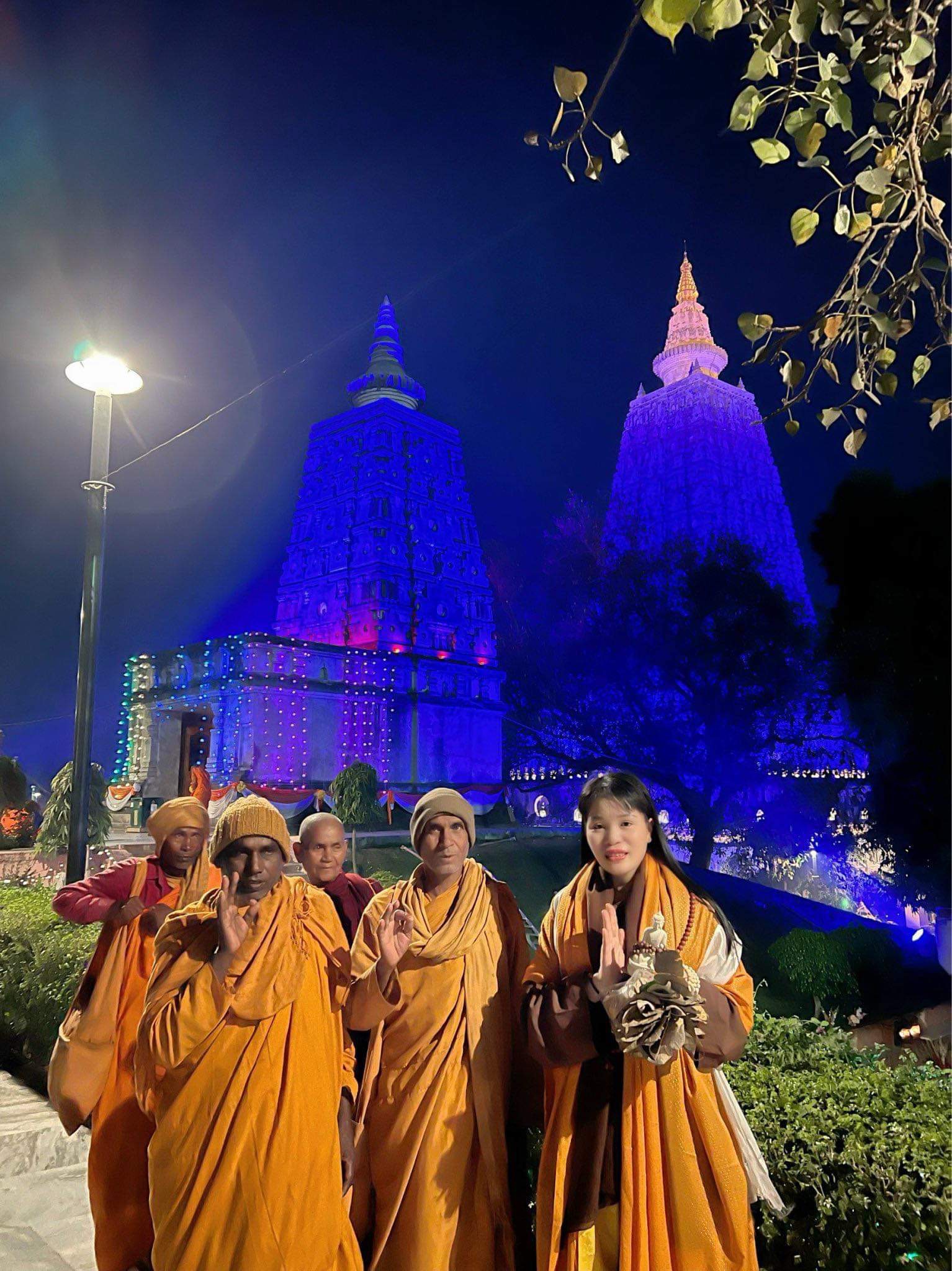 HÀNH TRÌNH 13 NGÀY 12 ĐÊM VỀ ĐẤT PHẬT ẤN ĐỘ NEPAL GẶP SƯ MINH TUỆ (THẦY THÍCH MINH TUỆ) ĐANG TU TẬP TẠI ẤN ĐỘ CHIÊM BÁI 8 THÁNH ĐỊA PHẬT GIÁO VÀ 42 NGÔI CHÙA PHẬT GIÁO NỔI TIẾNG KHỞI HÀNH TỪ HÀ NỘI VÀ TP HCM 