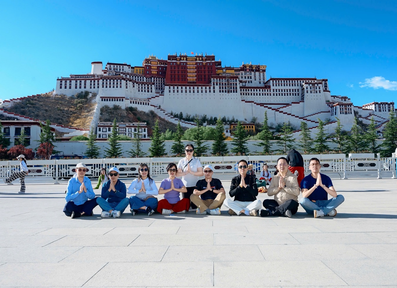 TOUR TÂY TẠNG ĐƯỜNG TÀU BẢN TIẾT KIỆM 7 NGÀY 6 ĐÊM  TRẢI NGHIỆM ĐƯỜNG TÀU THANH TẠNG THẢO NGUYÊN KHẢ KHẢ TÂY LÝ NHẬN GHÉP KHÁCH LẺ TỪ HÀ NỘI TP HỒ CHÍ MINH 