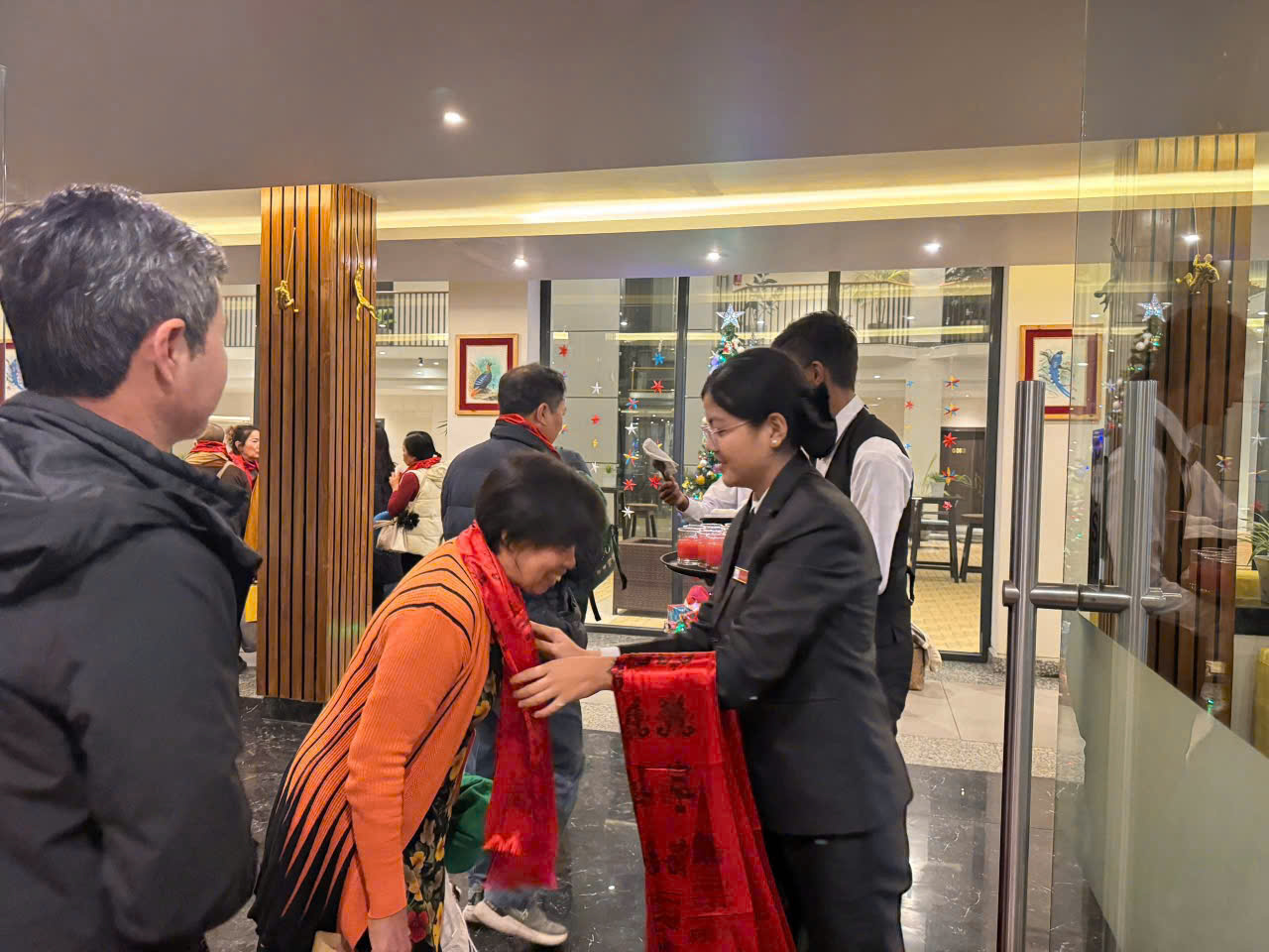 TOUR HÀNH HƯƠNG ẤN ĐỘ NEPAL ĐẶC BIỆT 2025 CÓ GẶP SƯ MINH TUỆ CHIÊM BÁI 8 THÁNH ĐỊA PHẬT GIÁO 13 ĐÊM 12 NGÀY VIẾNG THĂM 42 NGÔI CHÙA PHẬT GIÁO NỔI TIẾNG KHỞI HÀNH TỪ HÀ NỘI -TP HỒ CHÍ MINH/SÀI GÒN 